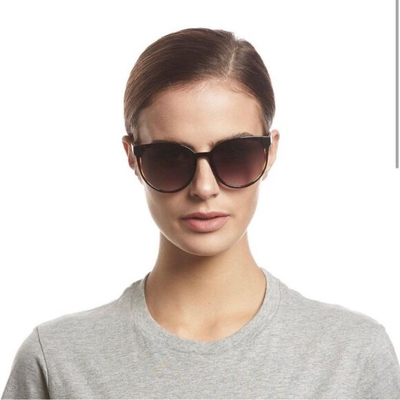 Le Specs  ARMADA Tortoise Round Frame Sunglasses NWT - Picture 2 of 9